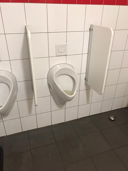  verstopt urinoir Eindhoven